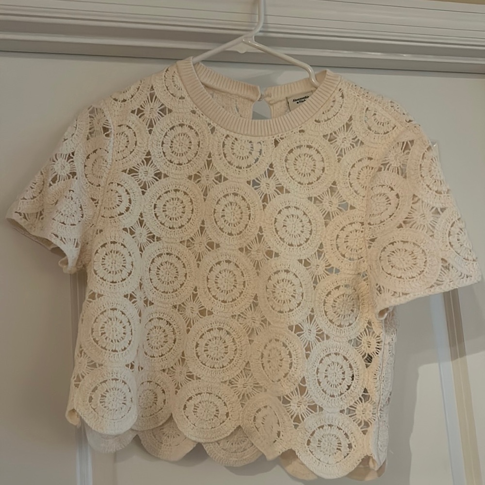 White Women's Crochet Mosaic Tile Tee